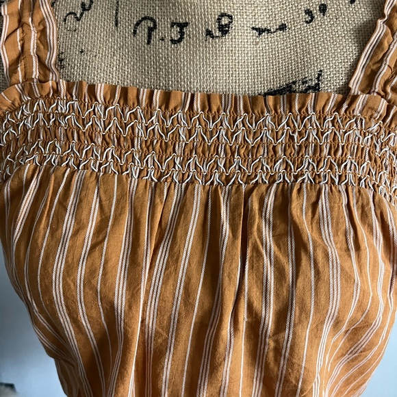 Banana Republic summer top - Picture 6 of 6